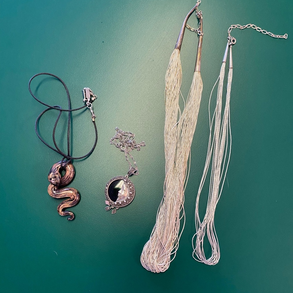 Necklace set of 4